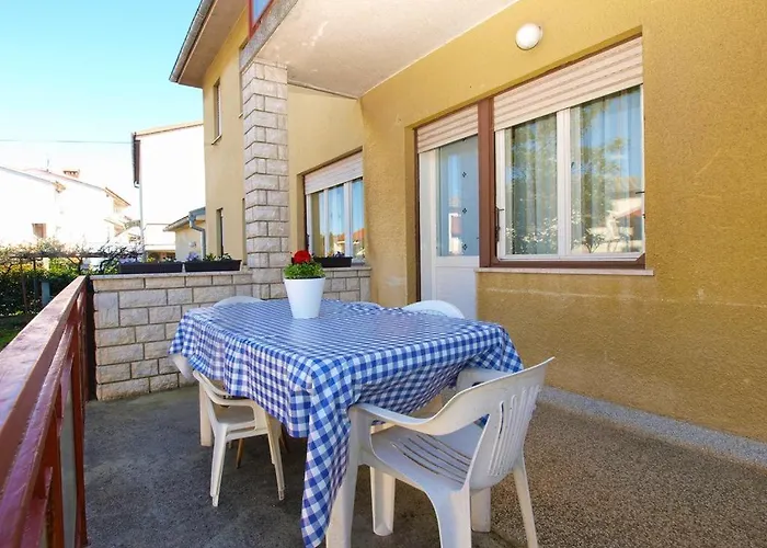 Апартаменты Leni Пула