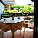 Leni Apartament *