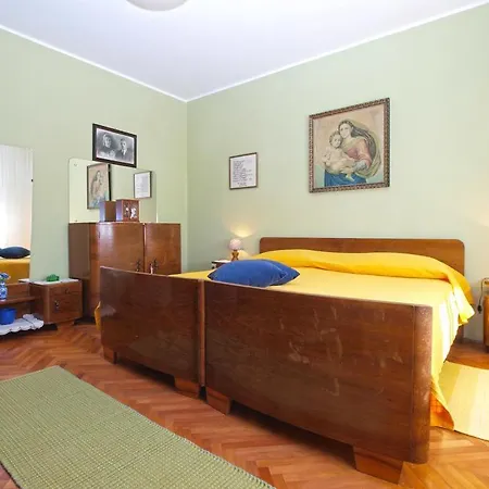 Apartment Leni *